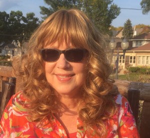 Wig dark blonde 9-16-17 outside